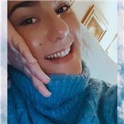 Extrovertida y dinámica
Doy clases de repaso de las materias hasta niños de 1 ESO.
Llevo varios años ayudando a los más peques a estudiar